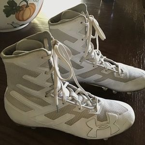 UA Highlight High Top Cleats